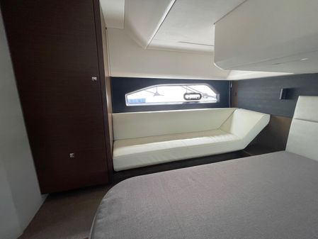 Bavaria R40 Coupe image