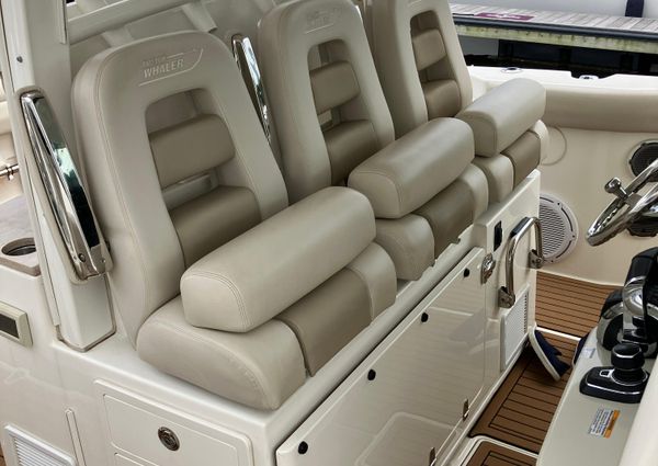 Boston Whaler 380 Outrage image