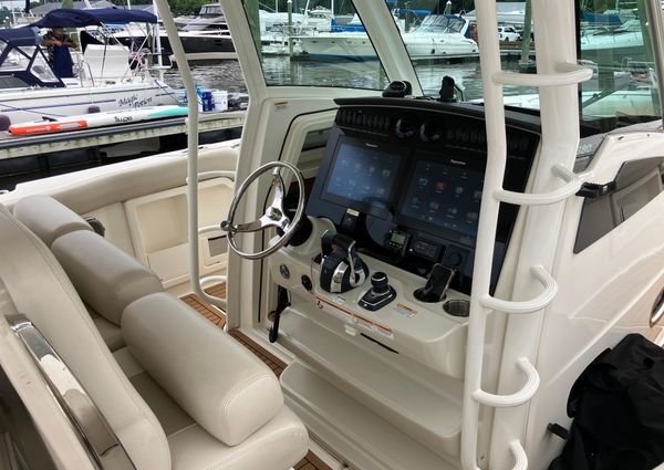 Boston Whaler 380 Outrage image