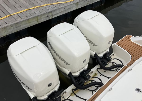 Boston Whaler 380 Outrage image