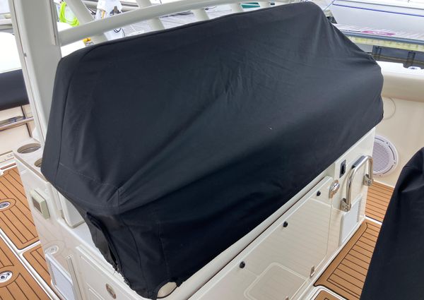 Boston Whaler 380 Outrage image