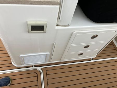 Boston Whaler 380 Outrage image