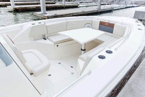 Cobia 320-CENTER-CONSOLE image