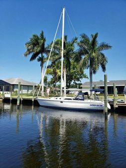 Catalina 350 MkII image