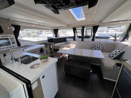 Fountaine Pajot Lucia 40 image