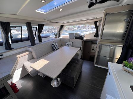 Fountaine Pajot Lucia 40 image