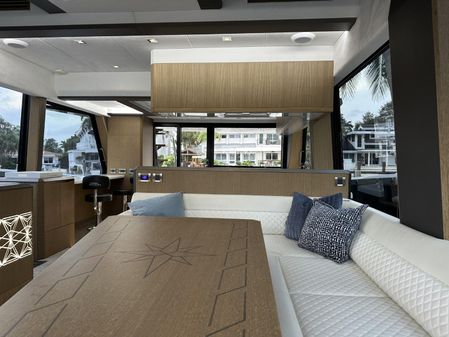 Galeon 650 Sky image