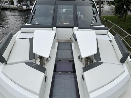 Galeon 650 Sky image