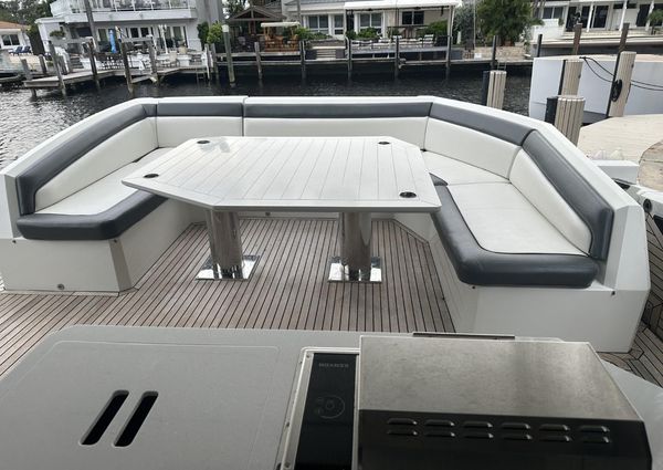 Galeon 650 Sky image