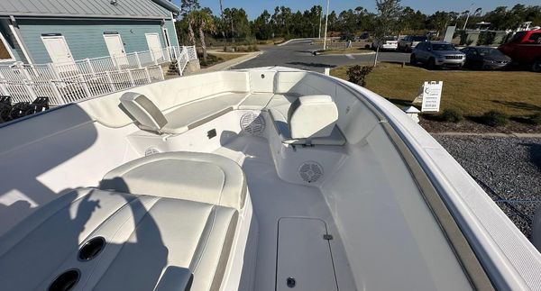 Century 3200 Center Console image