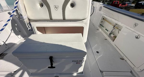 Century 3200 Center Console image