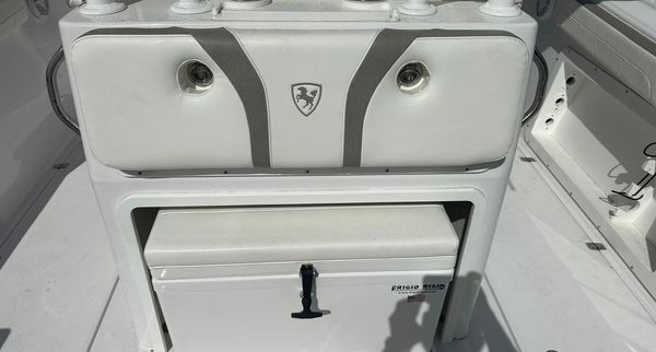 Century 3200 Center Console image