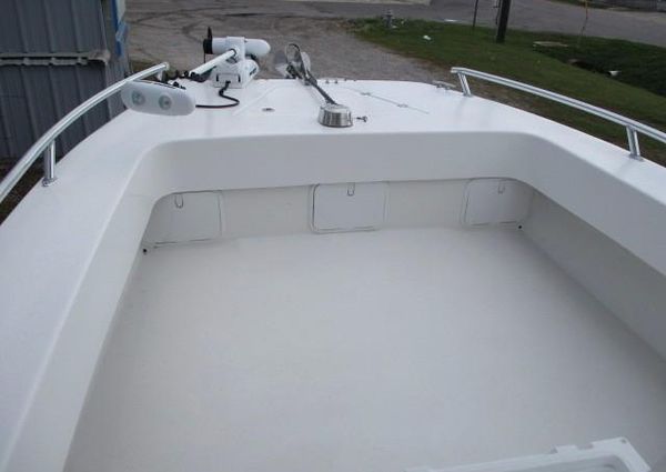 Twin-vee 26-CENTER-CONSOLE image