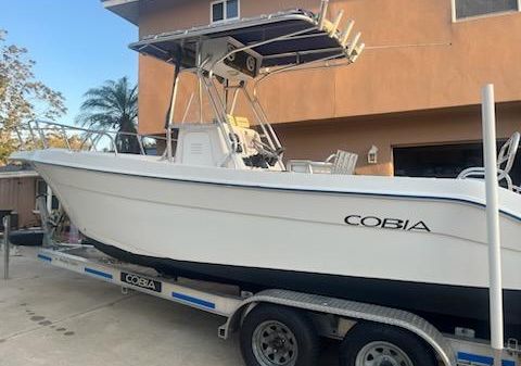 Cobia 254 Center Console