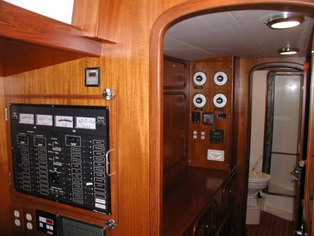 Tayana 460 Vancouver Pilothouse image