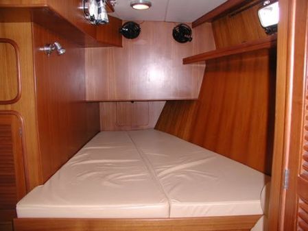 Tayana 460 Vancouver Pilothouse image