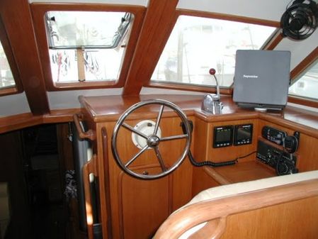 Tayana 460 Vancouver Pilothouse image