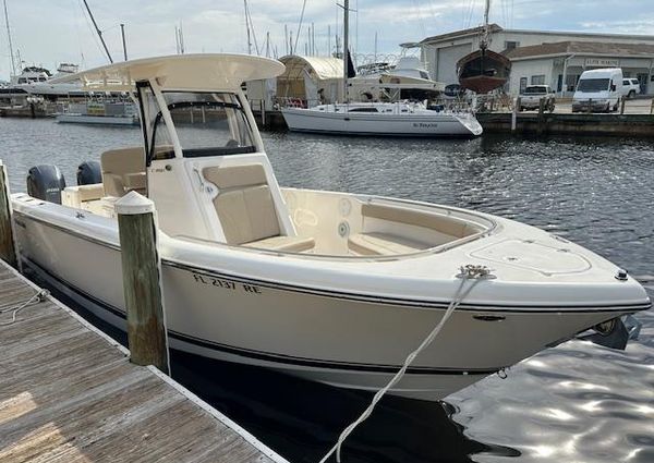 Pursuit C 260 Center Console image