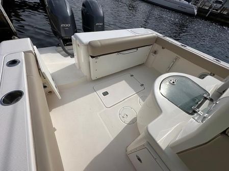 Pursuit C 260 Center Console image