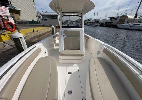 Pursuit C 260 Center Console image