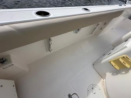 Pursuit C 260 Center Console image