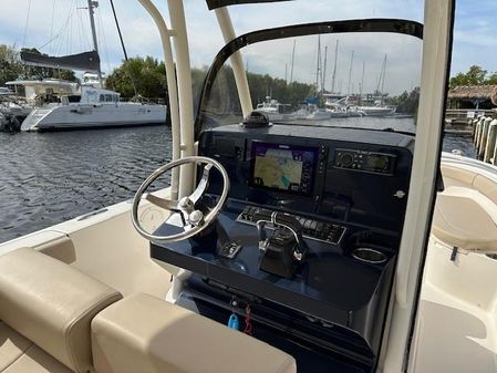 Pursuit C 260 Center Console image