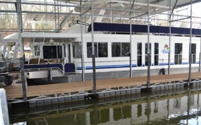 Horizon Houseboat - main image