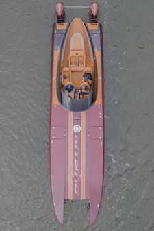 Mystic Powerboats C4000 image