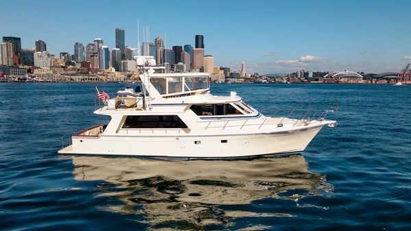 Offshore Yachts Pilothouse