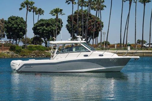 Boston Whaler 345 Conquest image