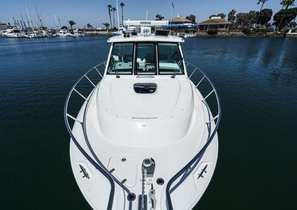 Boston Whaler 345 Conquest image