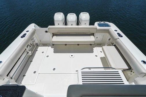 Boston Whaler 345 Conquest image