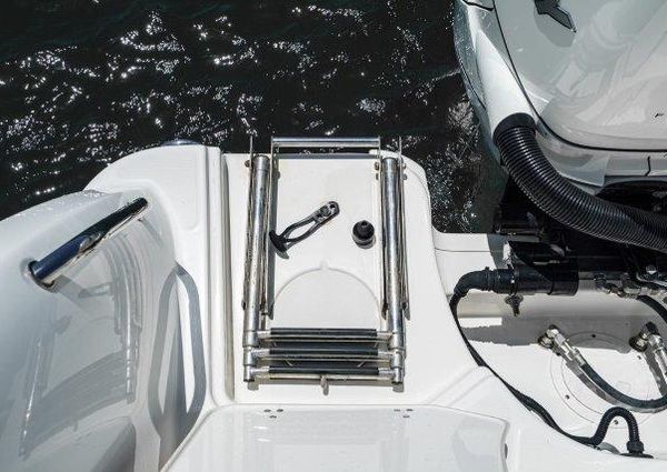 Boston Whaler 345 Conquest image