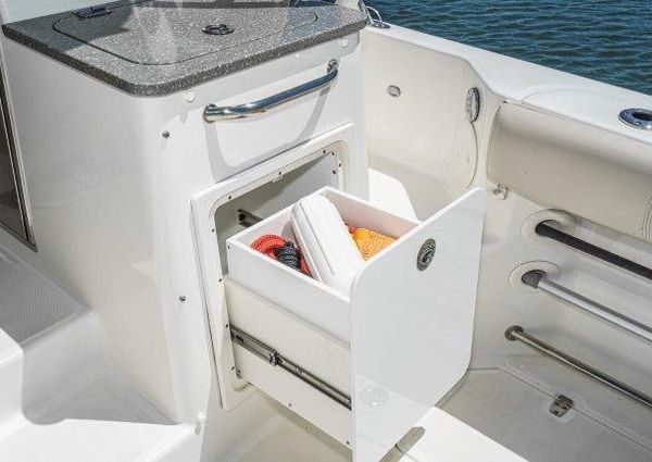 Boston Whaler 345 Conquest image