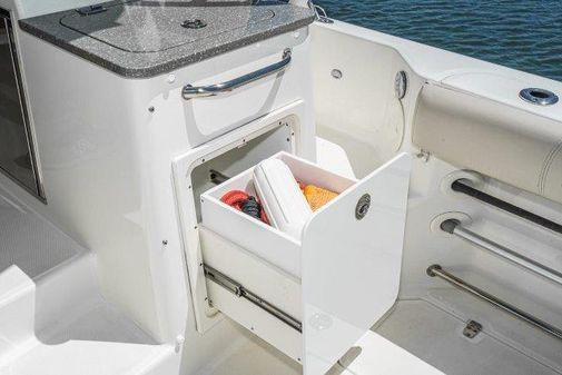 Boston Whaler 345 Conquest image