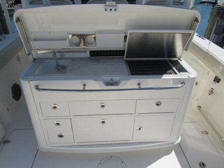Boston-whaler 350-OUTRAGE image
