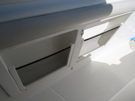 Boston-whaler 350-OUTRAGE image