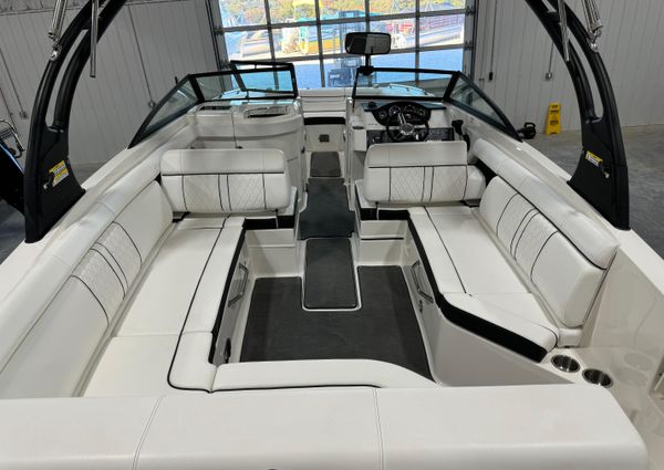 Sea-ray 270-SUNDECK image