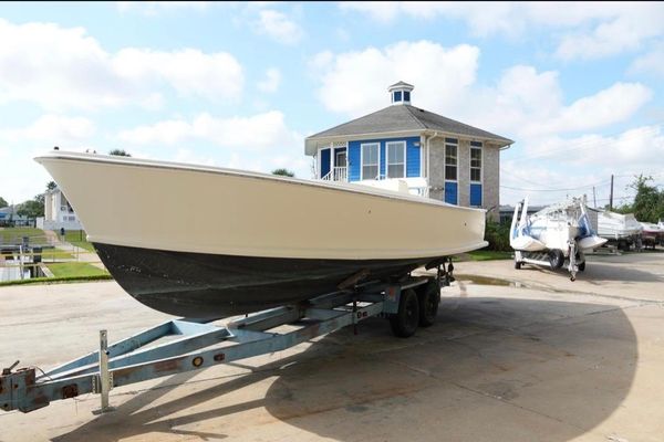 Bertram 31 - main image