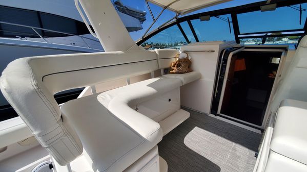 Tiara Yachts 3500 Open image