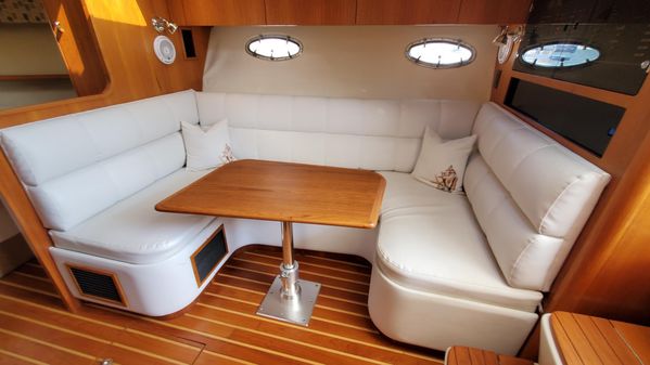 Tiara Yachts 3500 Open image