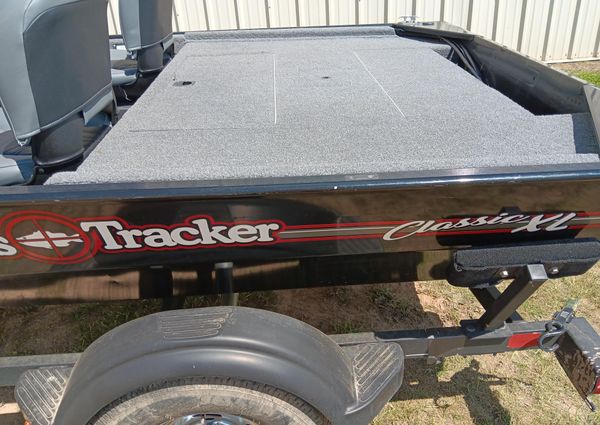 Tracker BASS-TRACKER-CLASSIC-XL image