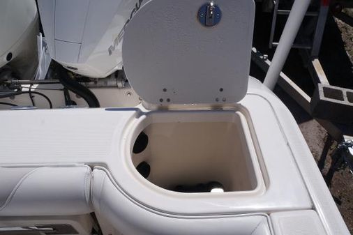 Boston-whaler 240-OUTRAGE image