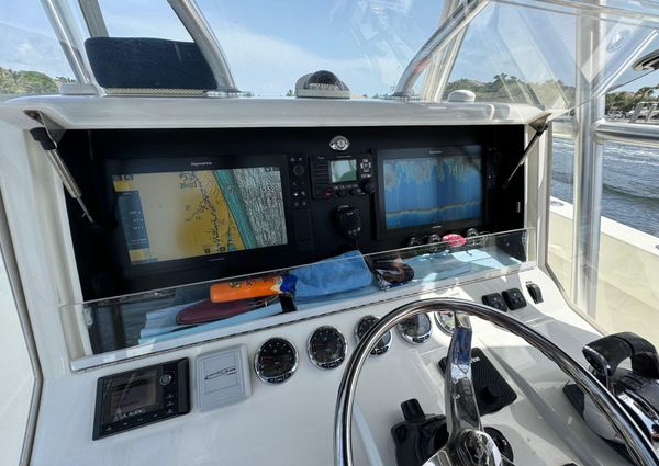 SeaVee 390Z image