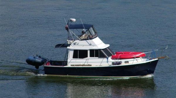 Cape Dory 33