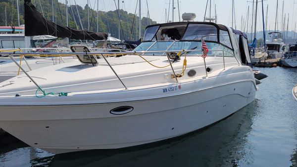 Rinker 342 Fiesta Vee 