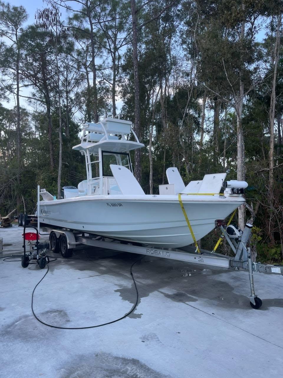 2020 Robalo 246 cayman