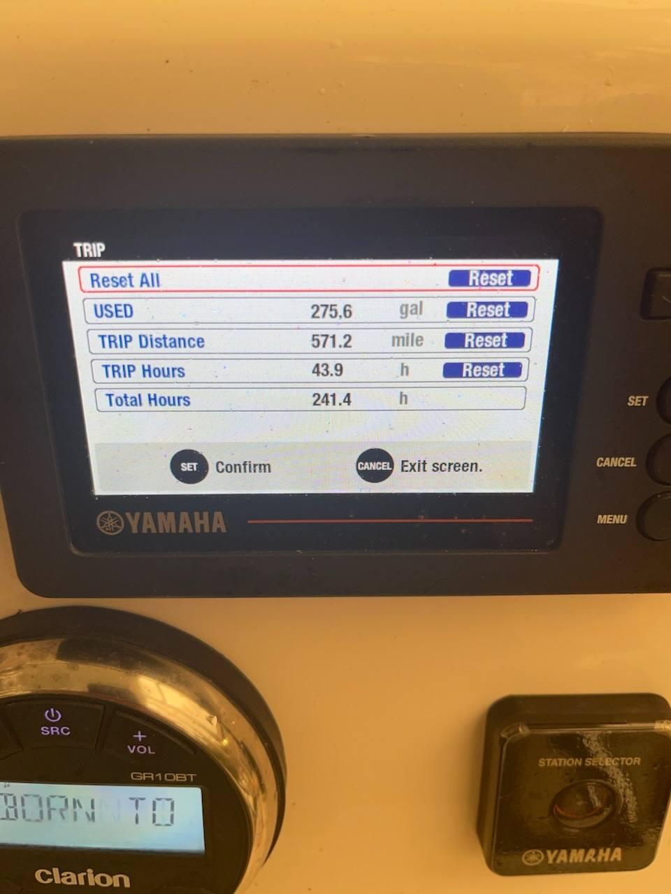 2020 Robalo 246 cayman