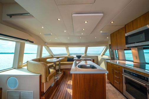 Hatteras 60 Motor Yacht image