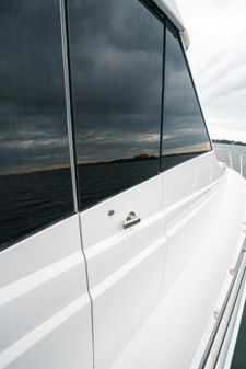 Hatteras 60 Motor Yacht image